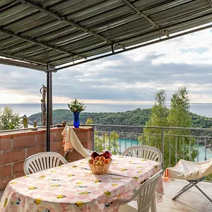 Simona Panorama Fetovaia